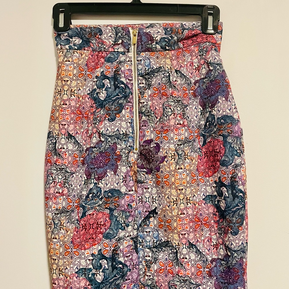 Le chateau pencil skirt